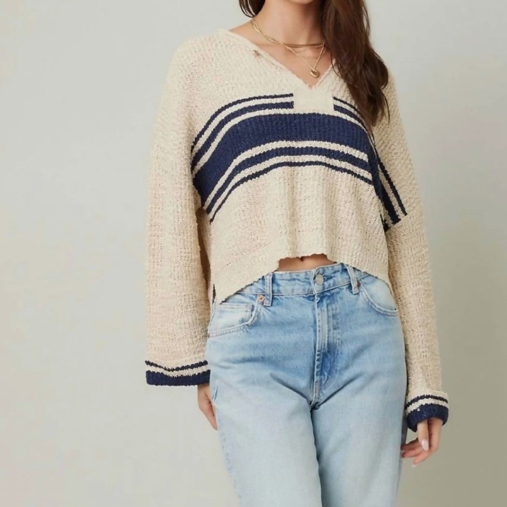 Illa Illa Womens Large Cropped Popcorn Knit Striped Sweater Cream Navy IM8691